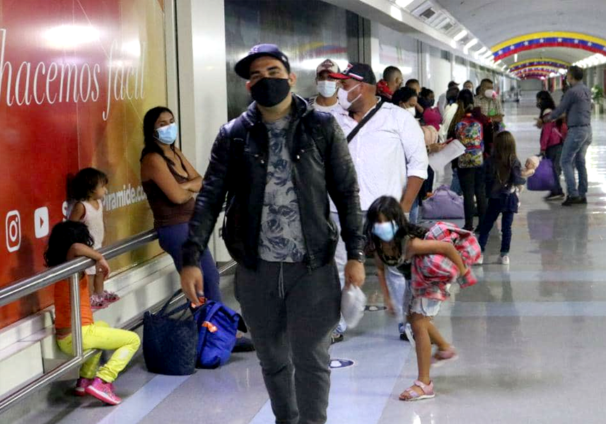 #NotiMippCI 📰🗞| Plan Vuelta a la Patria supera los 23 mil retornados a Venezuela. Lea más ⏩ bit.ly/3bdqjNZ #DispositivoCarnavalesBioseguros