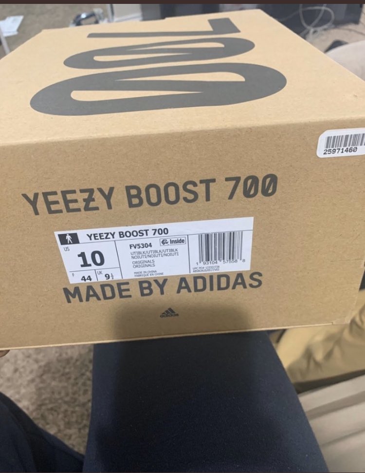 htpesd's tweet photo. I got the goat method who want it ? #goatmethod #sneakerhead get it for it burn out !!!! https://t.co/vJOzad3IG7