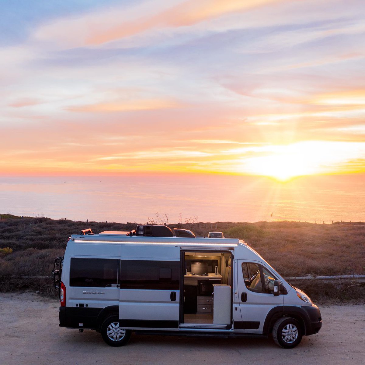 ThorMotorCoach's tweet photo. What a beautiful 📷 of camper van life courtesy
@the_happy_glamper_.
.
#rampromaster #vanlife #vanconversion #thormotorcoach #vanlifemovement #promastercampervan #tmchappycamper
Learn more about our Sequence: https://t.co/jtHanz7Crq. https://t.co/AVfGfTOgDu