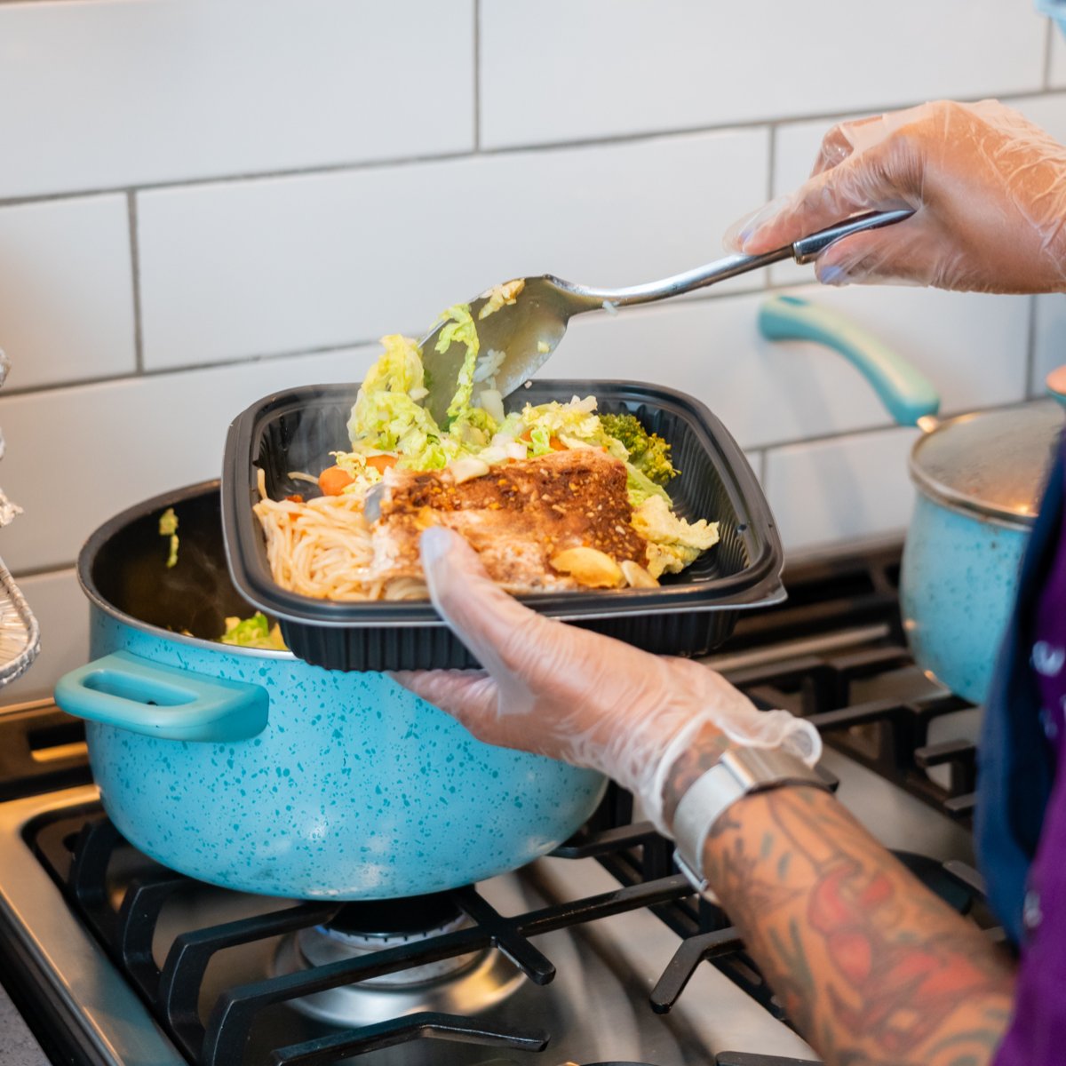chefmarcee's tweet photo. Taste the difference! Chef Marcee uses a fresh and unique lineup of ingredients and blends to prepare an authentic and delicious meal. Head over to our website to learn more about what we can do for you: https://t.co/oFqD76Akj8. #ChefMarcee #personalchef #chefsofinstagram https://t.co/hdKFcvcqsm