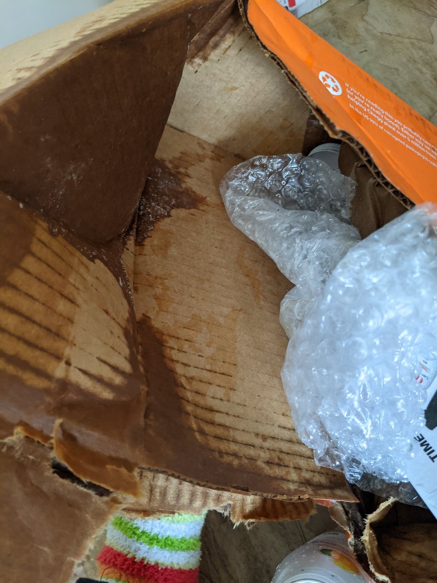 UnitedWeSAM's tweet photo. Hey @Chegg thanks for sending the slushy with my textbook! Great idea sending a drink in the box so it would freeze for me by the time it got here 🤯 https://t.co/gqaxYuCI6K