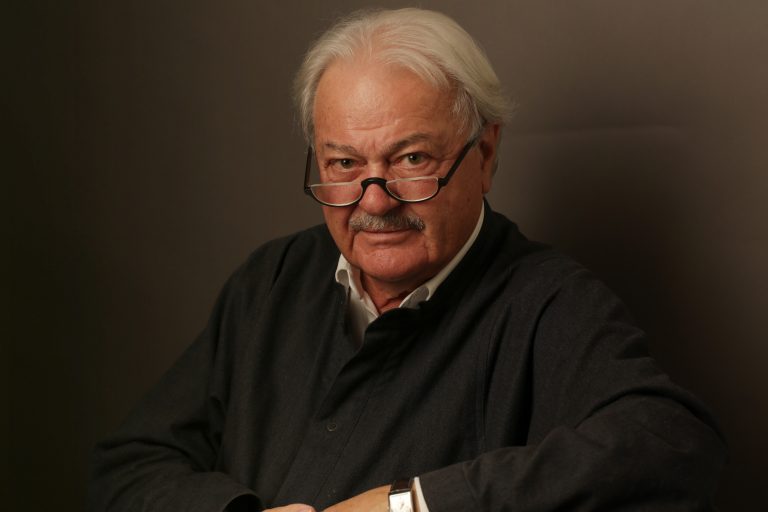 [Revue de Presse ] (Tribune) L'#avocat en #entreprise et la position du <a href="/CNBarreaux/">Conseil national des barreaux - les avocats</a> par Me Daniel Soulez Larivière▶️ bit.ly/2LY6AJl @GazPal  #droit #reforme #avocats #juridique
