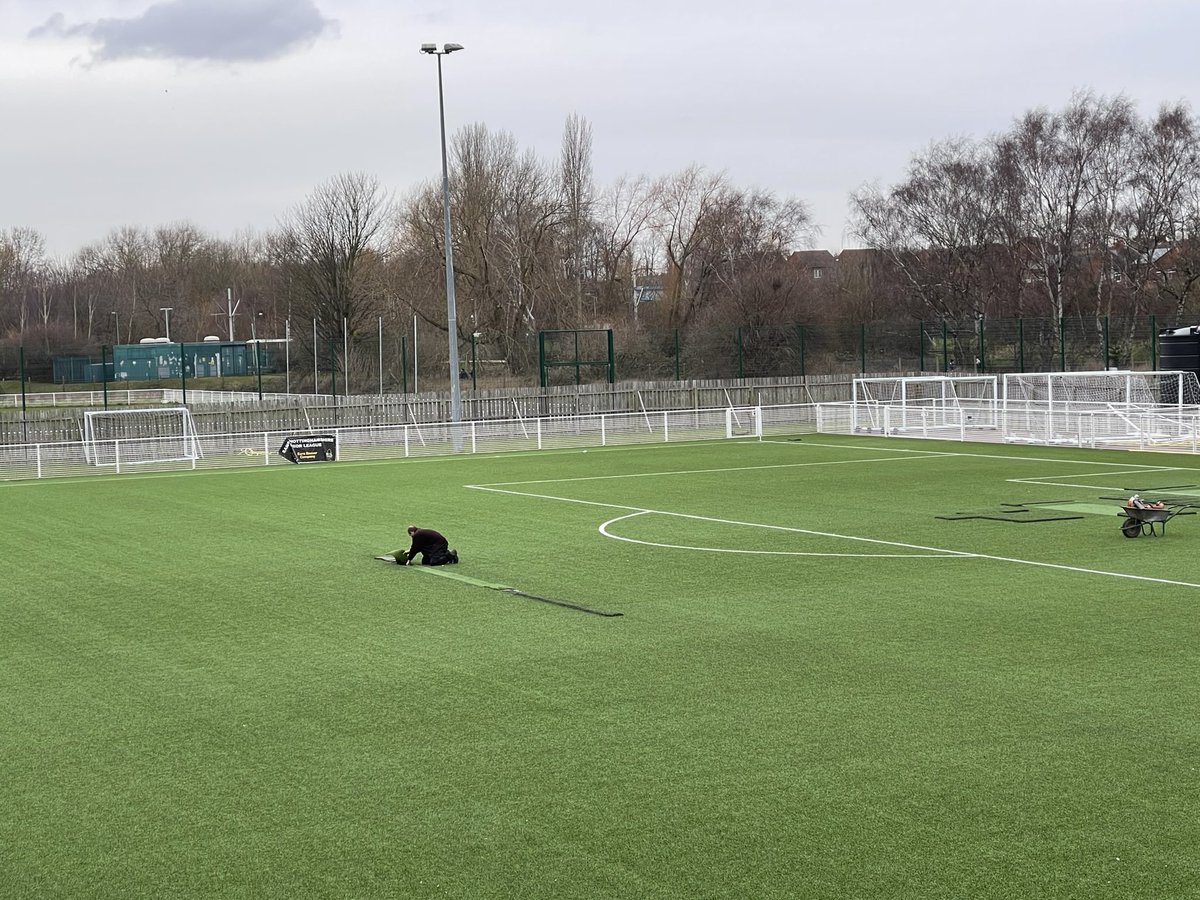 Basfordutdfc's tweet photo. Essential 4G Turf repairs carried out by @ReplayMaintain fitting @LanoSportsUK matching astroturf as we prepare for our FIFA Quality Pro testing by @SportsLabsLtd All we need now is a #grassrootsfootball restart date @OliverDowden @DCMS @BasfordUtd @BasfordutdfcYDP @NottsFA https://t.co/yog59rd10f