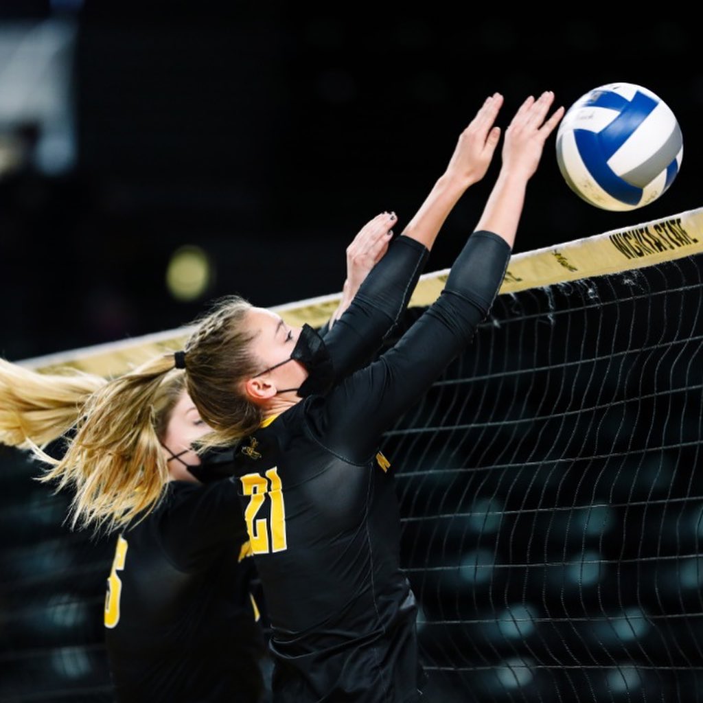 Rise ⬆️

#NCAAVB x 📸 IG/goshockersvb