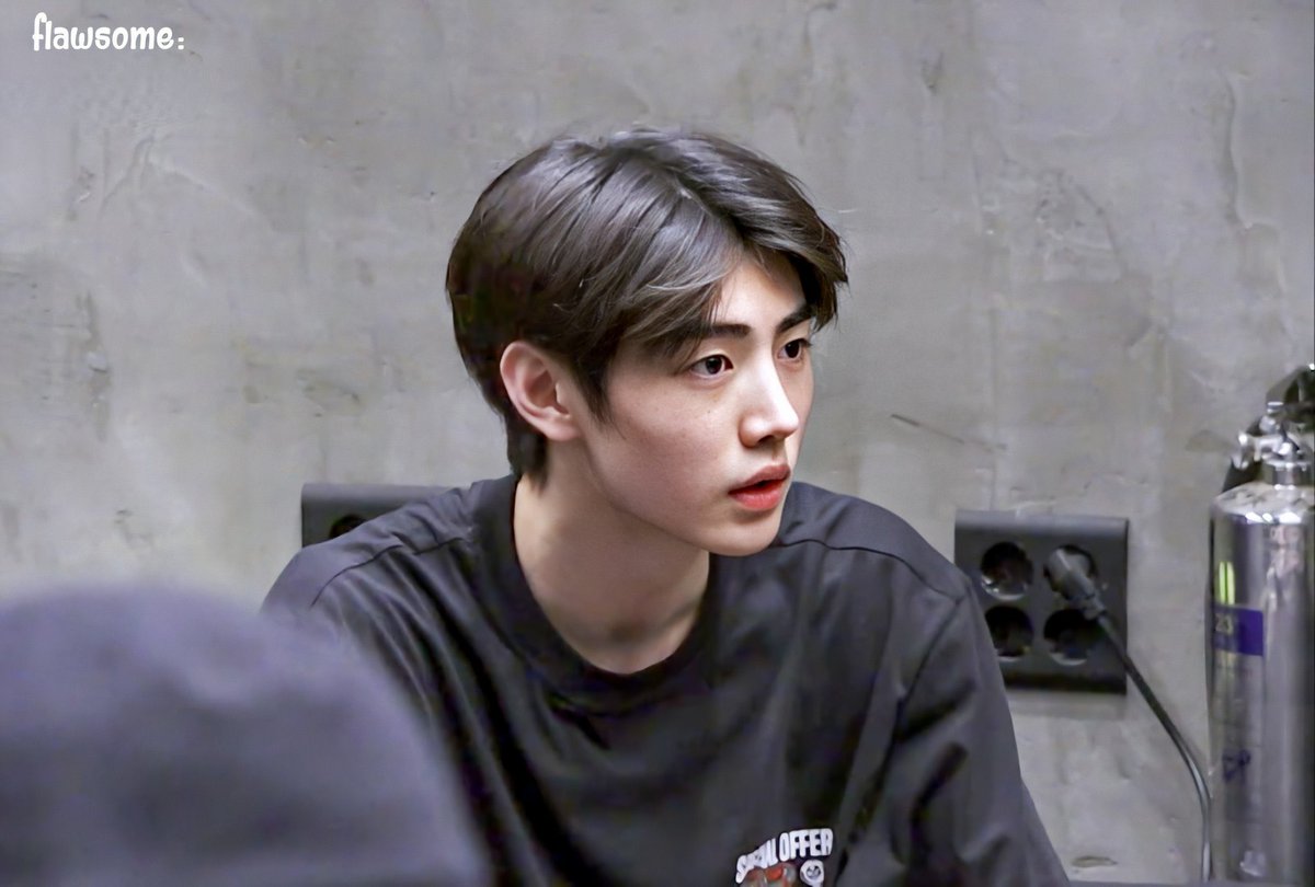 ฮจ๊ tweet media
