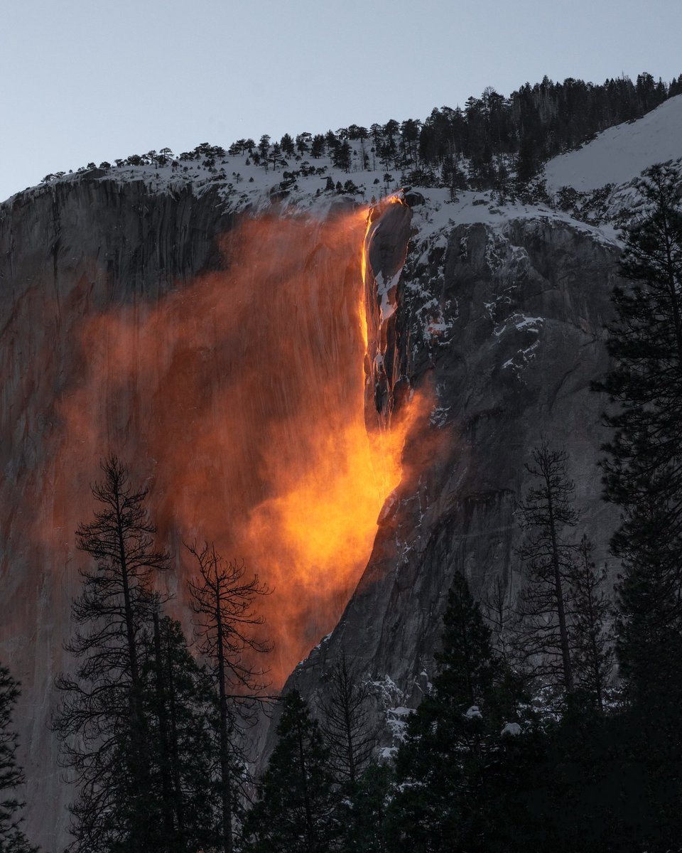 heykelseyj's tweet image. PSA: It’s Yosemite firefall season baby 🔥