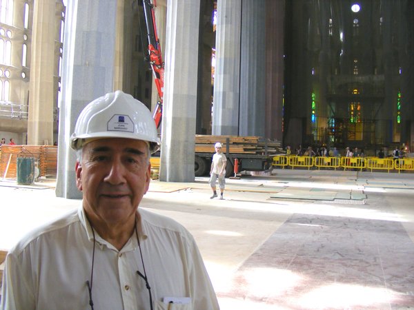 efemarq's tweet image. "#Catalunya és l'únic lloc del món on els arquitectes controlen les #estructures. A Madrid no hi ha tradició d'arquitectes estructuristes. Aquí sí, en part pq #Margarit i Buxadé van aconseguir una càtedra que representava la progressia i van engrescar molta gent."
—Robert #Brufau