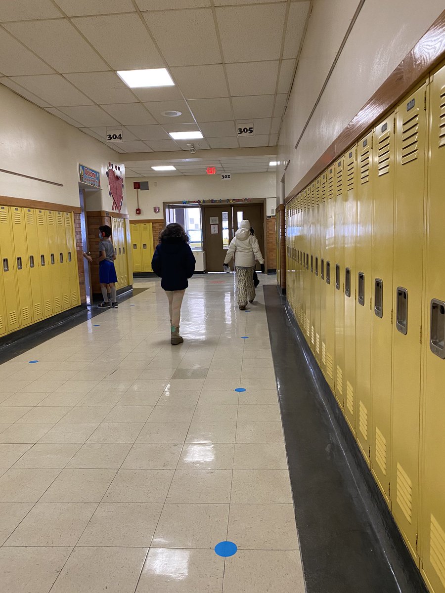 Always so welcoming at Beye! When you see floors that shiny after a snowing day you know our buildings and grounds staff has been hard at work ! #weareD97 @BeyeTheWay <a href="/D97Facilities/">D97 Buildings & Grounds Dept</a>