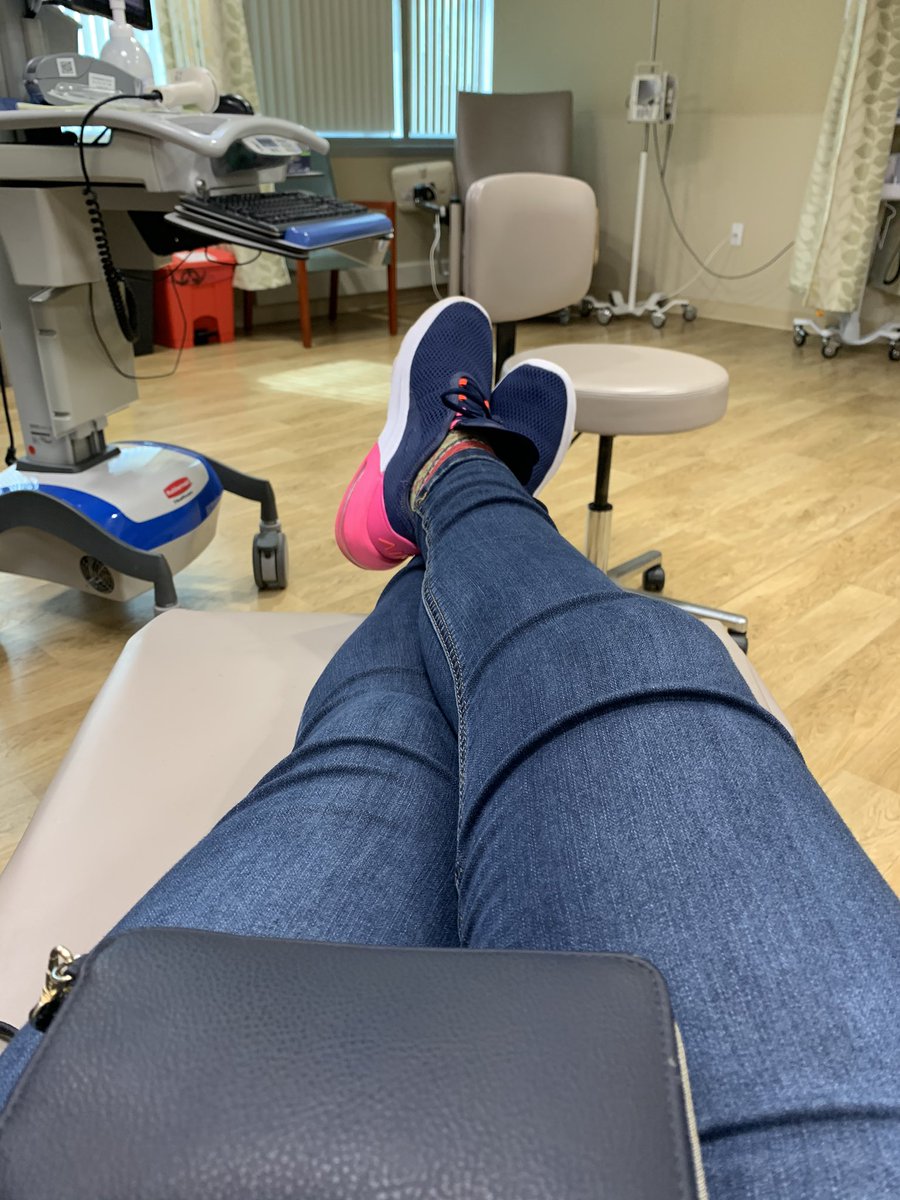 InvisibleSee's tweet image. Life after breast cancer. #zometa #zoladex #anastrazole at least my nails are cute. Nail stickers from Sally’s. #DashingDivas