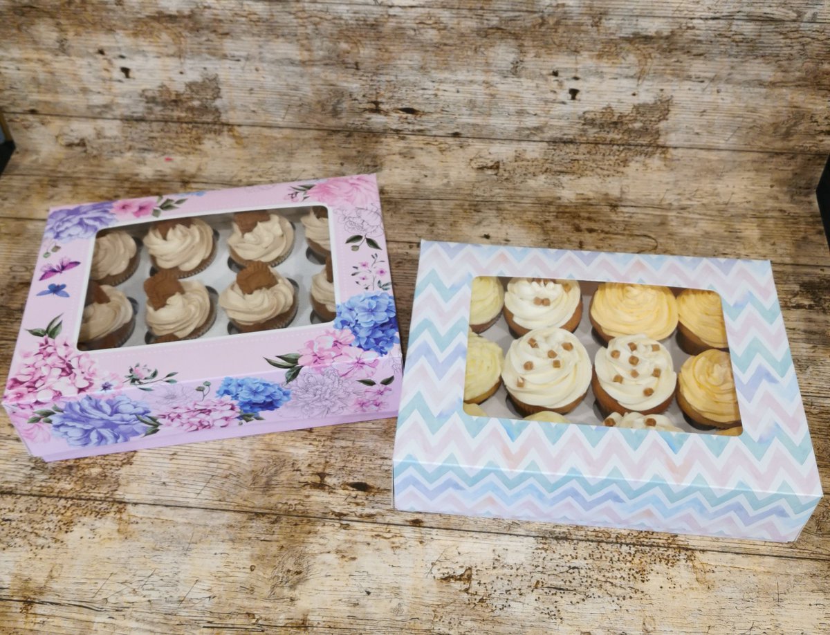 bishylicious's tweet photo. A "Thank You" delivered to team Yarty today @RDEhospitals from a friend & ex-colleague for all their amazing care & attention over the past 5 months β€οΈπ #rde #teamyarty #yartyward #thankyou #biscoffpiecupcakes #lemon #elderflower #caramel π§π https://t.co/ctAoXXN9JP