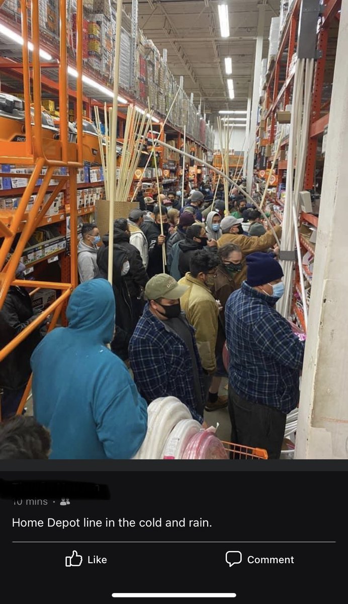 EmotionalAccord's tweet photo. @lookner Home Depot is open and restocked but lines out the door. My old neighbor posted this picture https://t.co/YHMYNyapWk