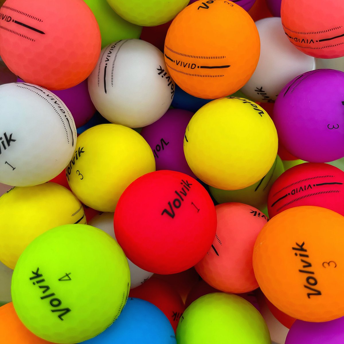 volvikUSA's tweet photo. Shop Vivid • Available in 8 matte color ways. • ❤️💜🧡💛🤍💚💙💖 • https://t.co/0oczESxwWb • #Volvik #Golf #ColoredBall #Vivid #MatteFinish https://t.co/OFhb4BoLEq