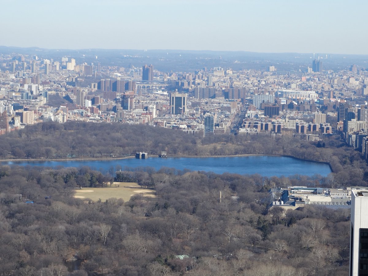 4iluj's tweet photo. Vista desde el mirador del edificio Top of the Rock, Central Park, Estadio de los Yanquis, Estatua de la libertad #TopoftheRock #viewfromabove #CentralPark #YankeesStadium #ladyLiberty #Newyorkcity #NYC #twoyearsago #travel #travelphotography #17feb2019 https://t.co/1t4d26Jtyj