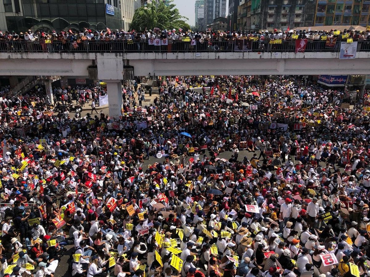 myatnoeaye_'s tweet photo. Unity is strength. We all believe that we are going to win . Let’s just keep going.. There is no room for the shameless Dictators !!! #Feb17Coup https://t.co/xcT7kwkTY6