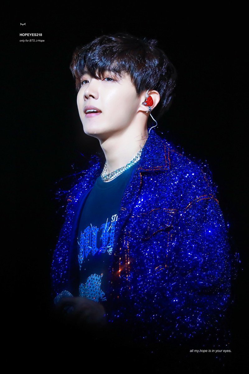 Hobi in blue: a thread, for fun.  #HappyBirthdayHobi  #happybirthdayJHOPE  #HappyBirthdayHoseok  @BTS_twt  #27YearsOfHope