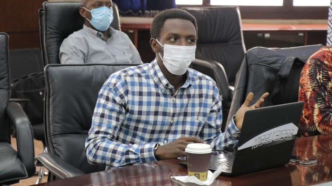 M U T S I N Z I tweet media