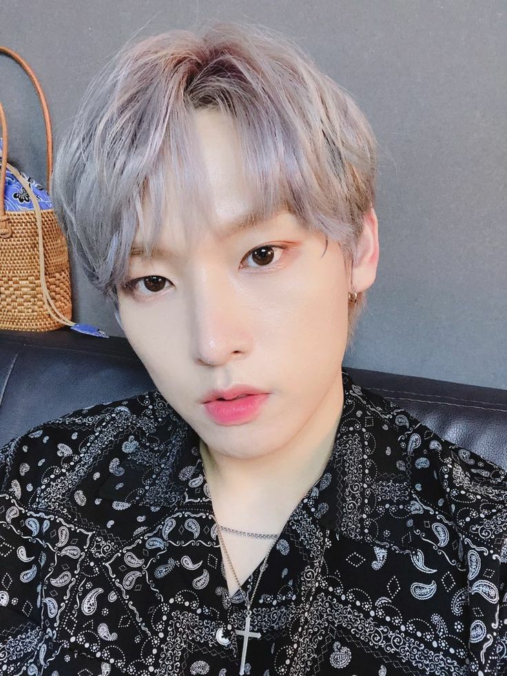 -Kim Inseong The oldest but in the same time fake maknae. Main vocalist. Damn this man is AAAAAAAAAAA in every song. A furry, second hand embarrassment, good quality content. He thinks the "SF9official" IG account is his personal account...