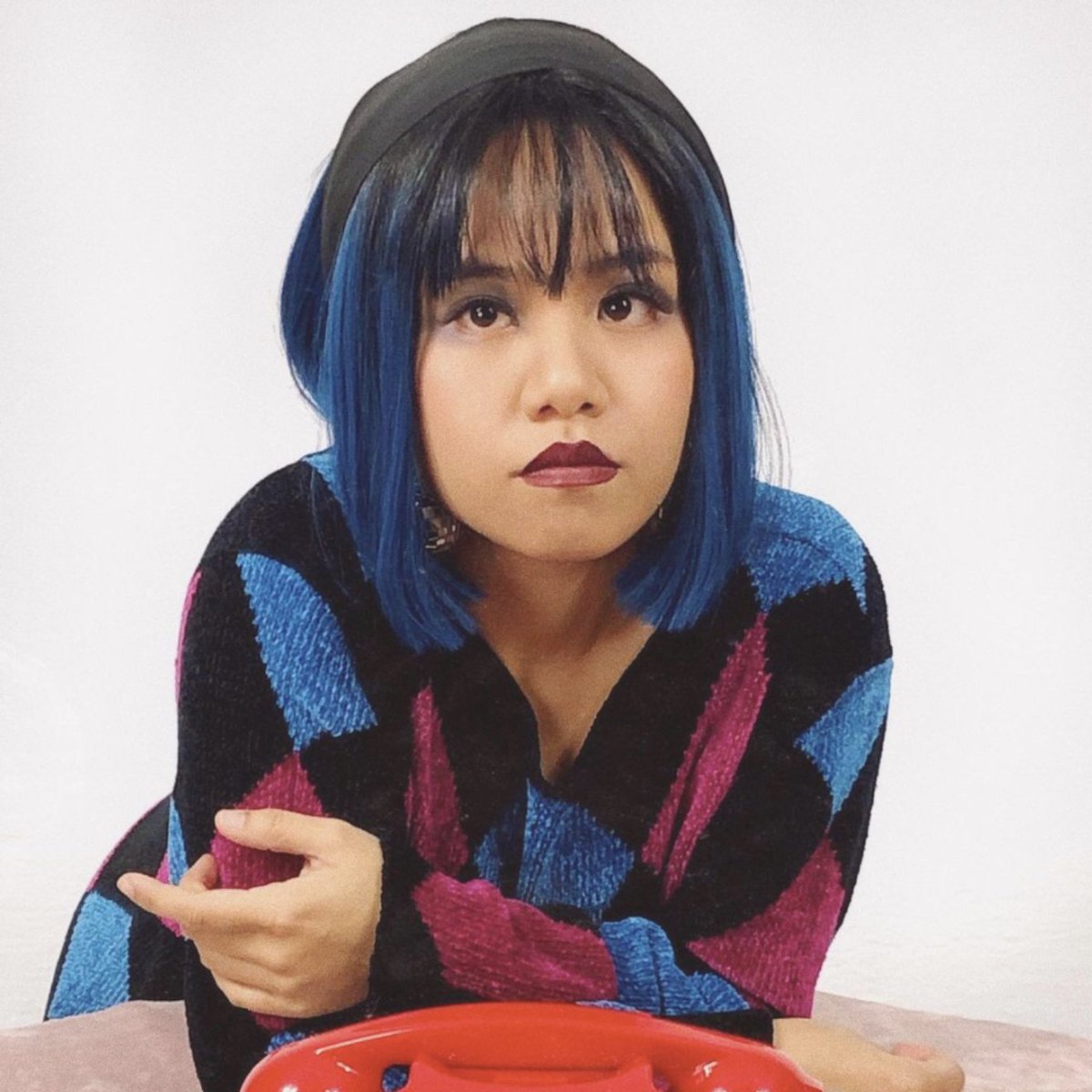 NYC-bred singer-songwriter <a href="/cthefaerie/">faerie🧚🏼‍♀️</a> creates the perfect dance party for one with her synth-pop tune “White Noise.” bit.ly/3u7J8ux