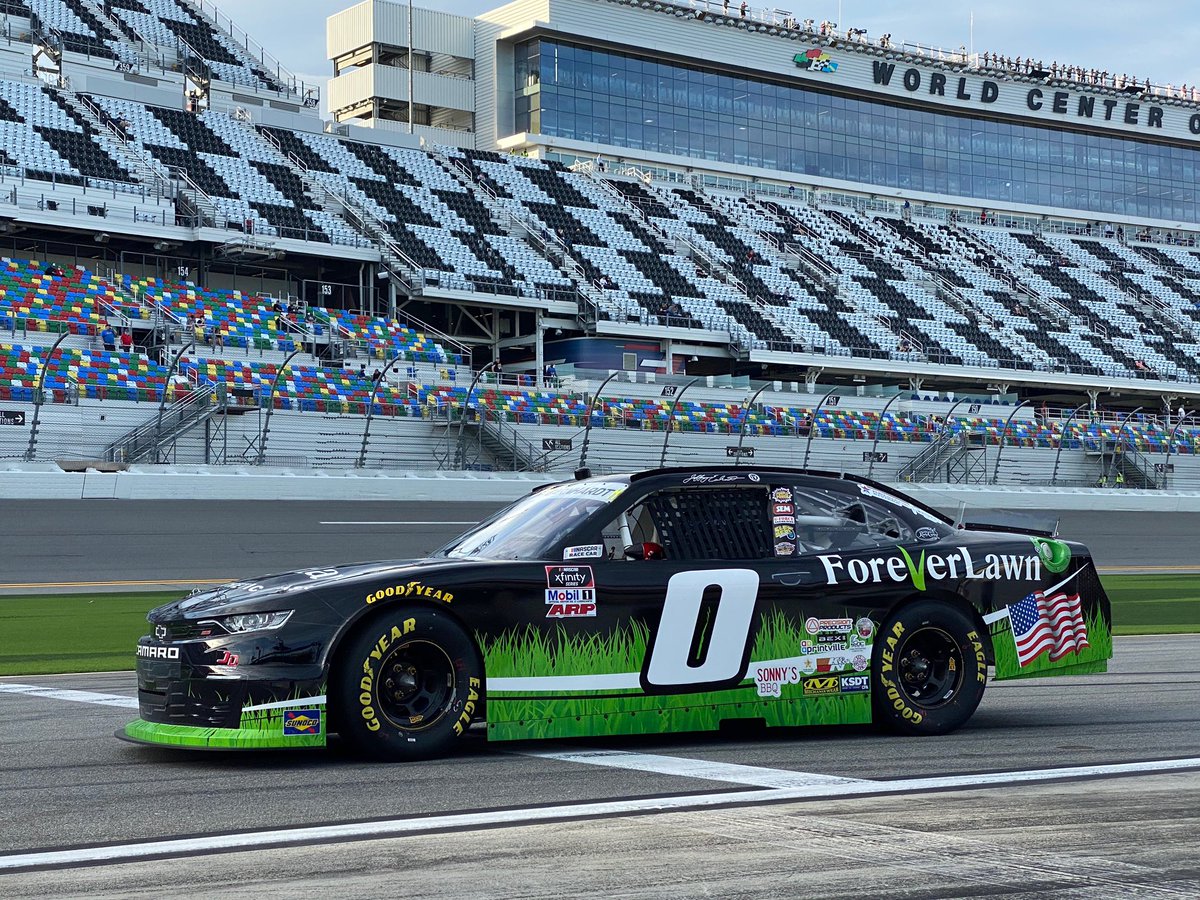 @A_kamara6 @NASCAR @DAYTONA Gotta drive the 0 @ForeverLawn  car if you want first #XfinitySeries #Nascar  #BlackandGreengrassmachine #foreverlawn #jearnhardt @JDMotorsports01