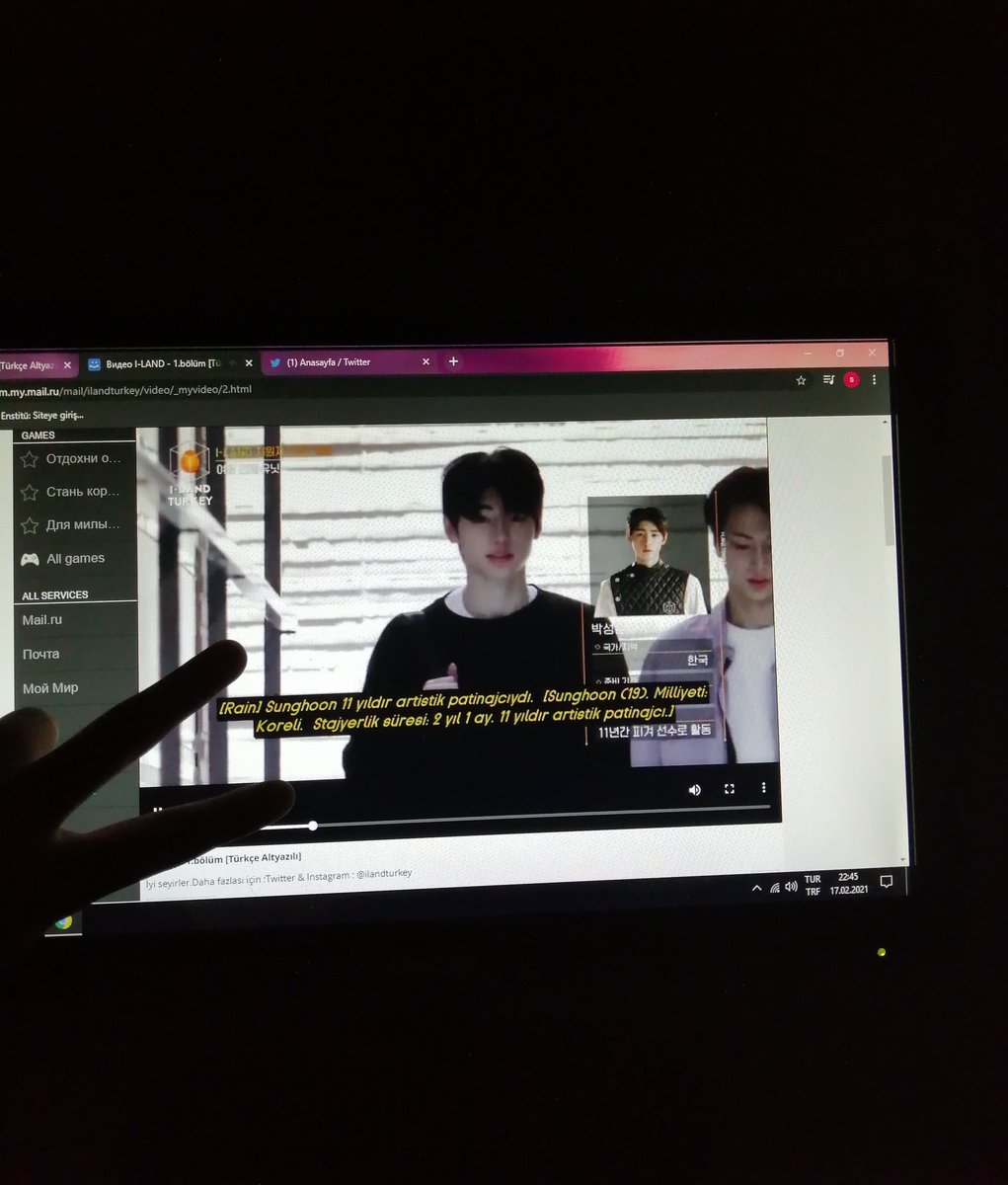 jiminsgalaxy's tweet image. Tekrardan başlayalım bakalım yalnız ne havalı girmiş Jay ve sunghoon😜😜 #ILAND #iland_ep1