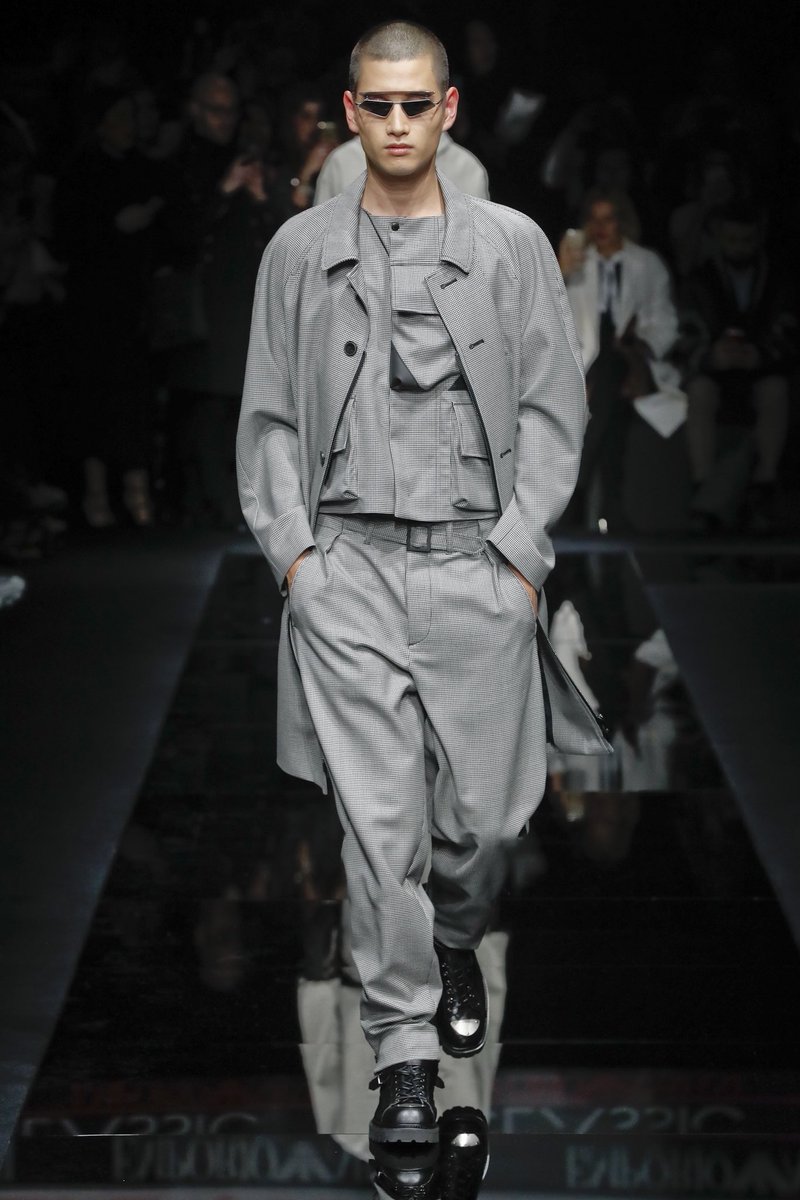 All Might- he’s a very chill guy when it comes to fashion... but he’s also loud af - another thiccc boi- hasn’t he worn something like this before???- I feel like he needs comfort... now that he’s retired throw out the tight shit and be relaxedddd but stylish!