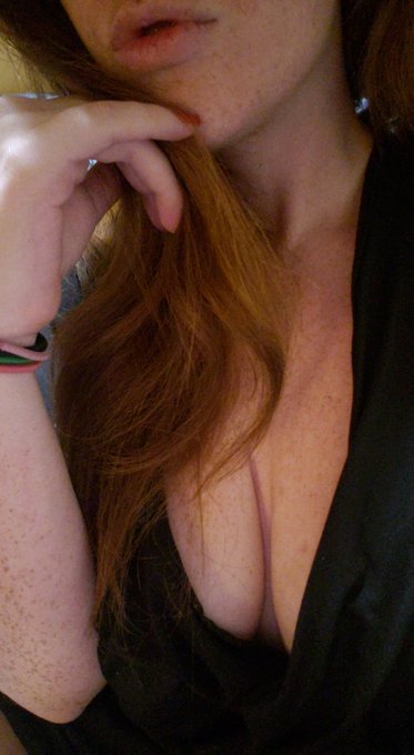 #WannaGetAway from your #mancave? Cum have fun with me, I'll be your #playmate https://t.co/3eE3EJMGOJ<a href="/tag/wannagetaway"class="tags">#WannaGetAway</a><a href="/tag/mancave"class="tags">#mancave</a><a href="/tag/playmate"class="tags"><span>#playmate</span></a>