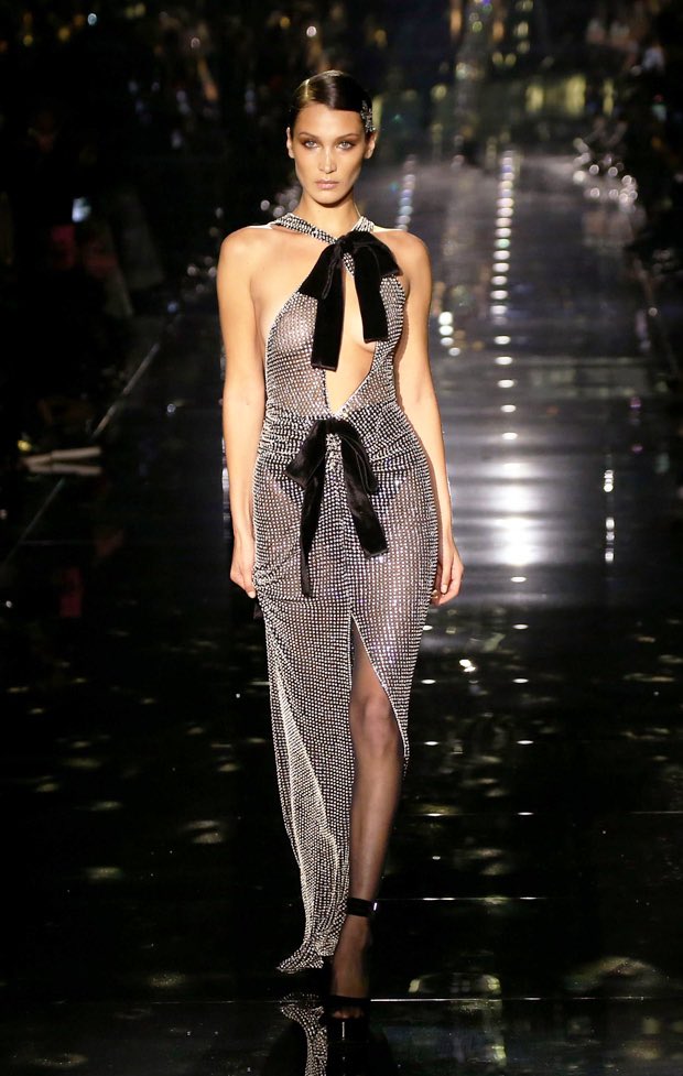 Midnight - our sexy seductive babe !!! effortlessly hit...- perfection’s name is midnight I swear- she’s sexy but comfortable.- the second the Hero commission gets that stick out of their ass you know what fucking time it is?! Midnight 