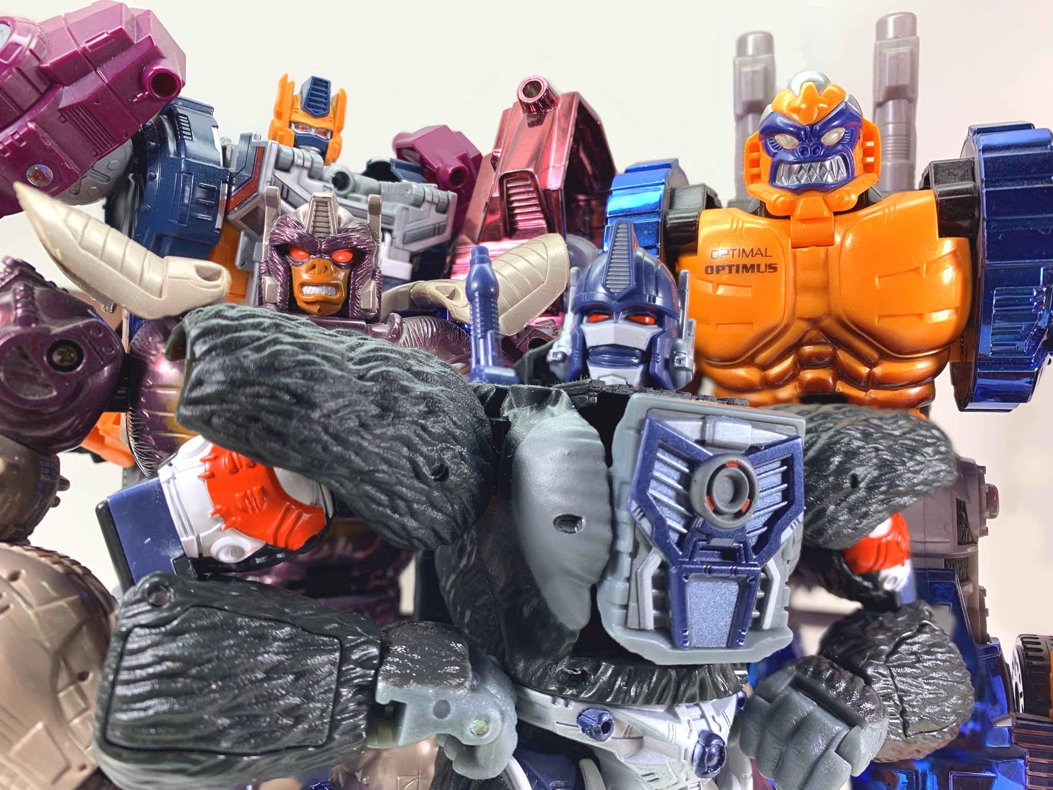  Happy Birthday to the Big Monkey Bot and talented voice actor Garry Chalk 