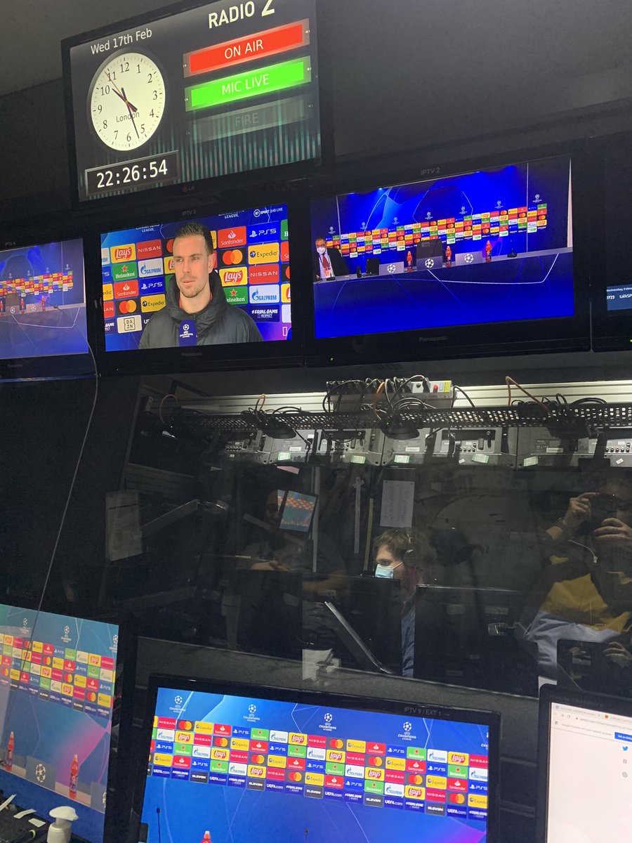 liannesanderson's tweet image. Love working with this absolute genius of knowledge @Mark_Scott_ makes it so much easier for me. Great night co-commentary with @ChampionsLeague #Juventus #IMGstudios #Fcporto #Championsleague ⚽️🎙