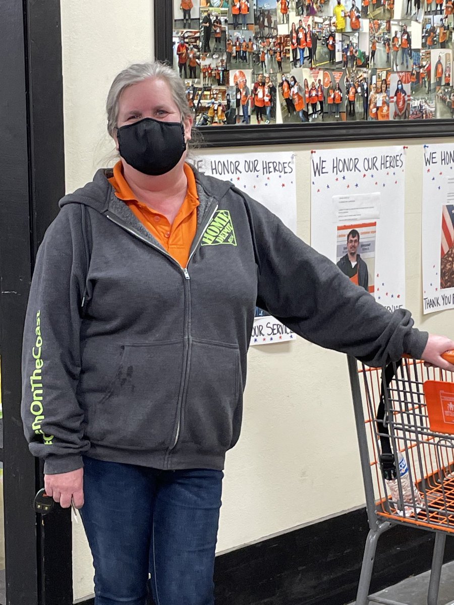 Happy retirement to this amazing MET associate, your smile will be missed every morning. The #gemonthecoast is so happy for you!!! Go live it up girl!