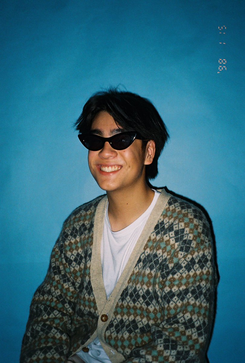 andrewnuhwin's tweet photo. yearbook type beat lol https://t.co/7SL7E5voYK