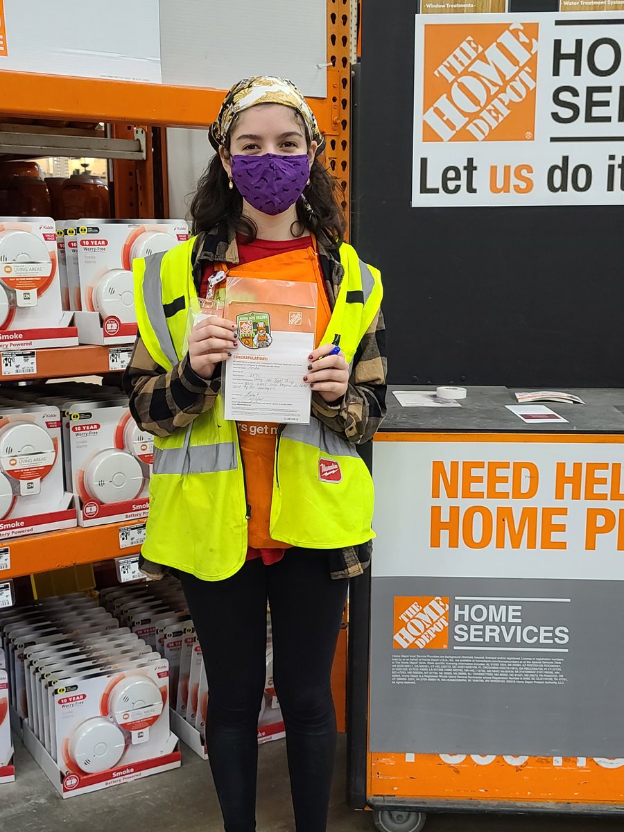 Shout out to our amazing associate Aisha.  Consistently providing excellent customer service.  #2575 strong...<a href="/BillEdwardsTHD/">Bill Edwards</a> <a href="/BrianConwayTHD/">Brian Conway</a> <a href="/staceyjsharp1/">Stacey J Sharp-Brown</a>