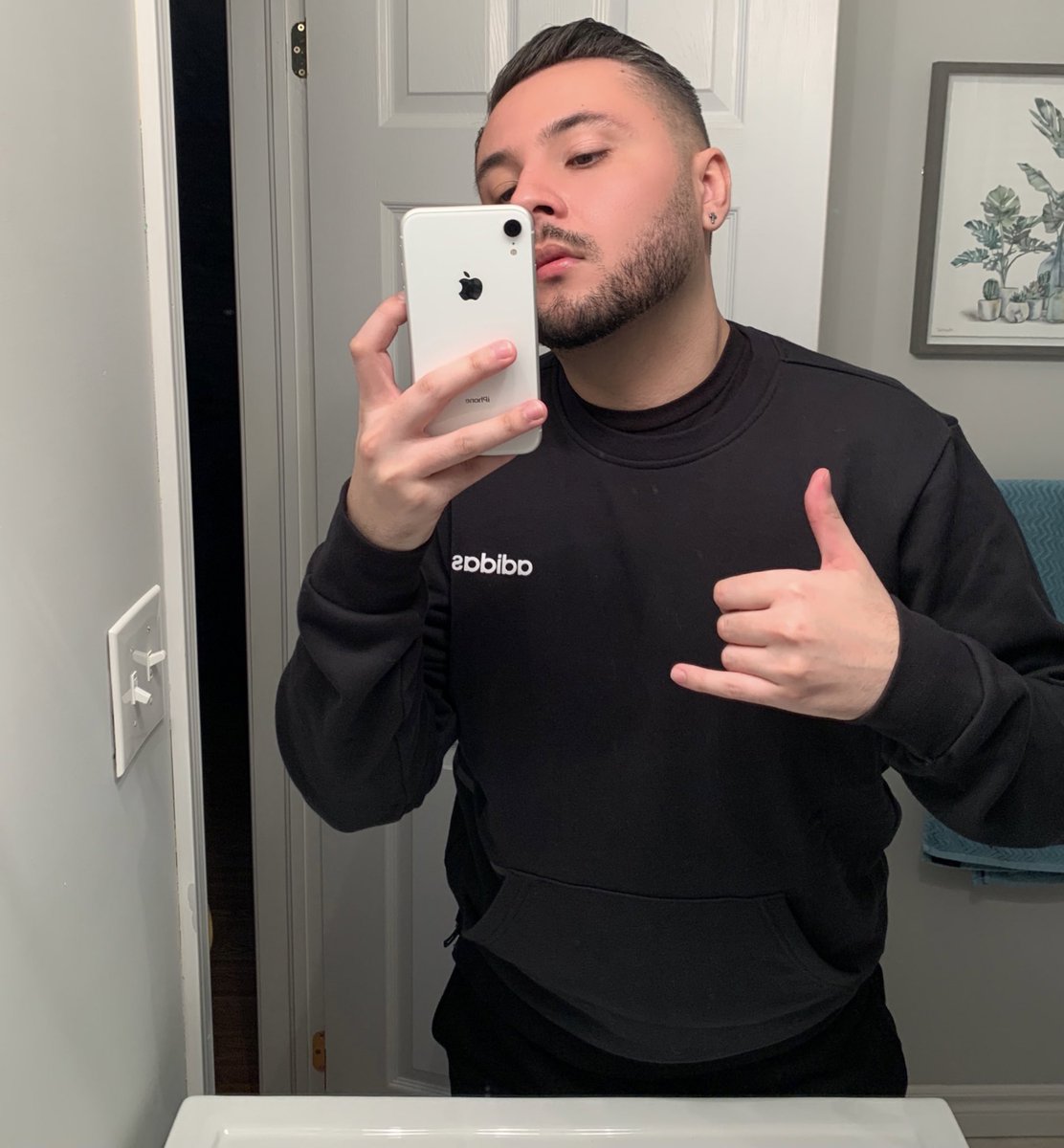 dario__papic's tweet image. 90’s R&amp;amp;B type heart🖤