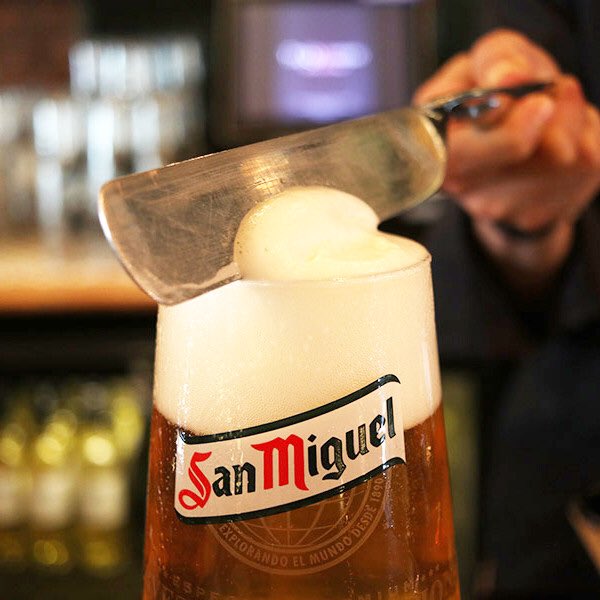 Welcome to The Queensbury Beer Club. As we begin to see the end of this umpteenth lockdown, we are hoping to find out what you, the guests, would like to see when our fine establishment reopens! Have your say on beer selections now!

JOIN THE DISCUSSION FACEBOOK TO HAVE YOUR SAY!