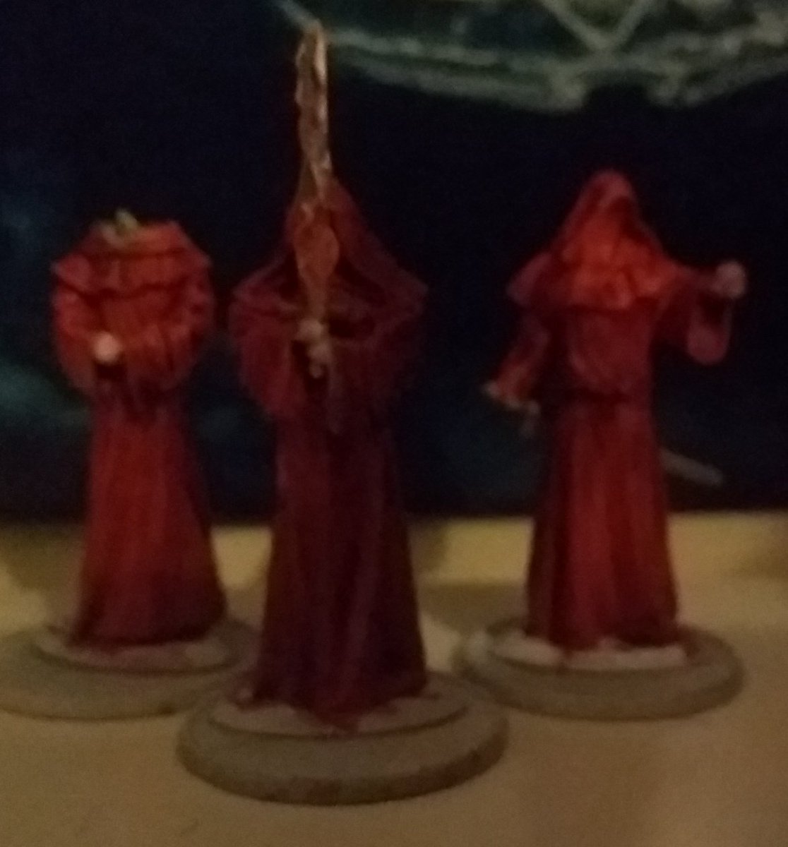 ChiefNurgling's tweet photo. Hobby streak #48,
I'm almost finished Brokk Grungsonn, but I've finished a unit of 3 Doctor Who headless monks for #intothetimevortex . They have been a side project for a while and I finished them today. Sorry about the rubbish photos!
#hobbystreak https://t.co/nGGvz1LeBj