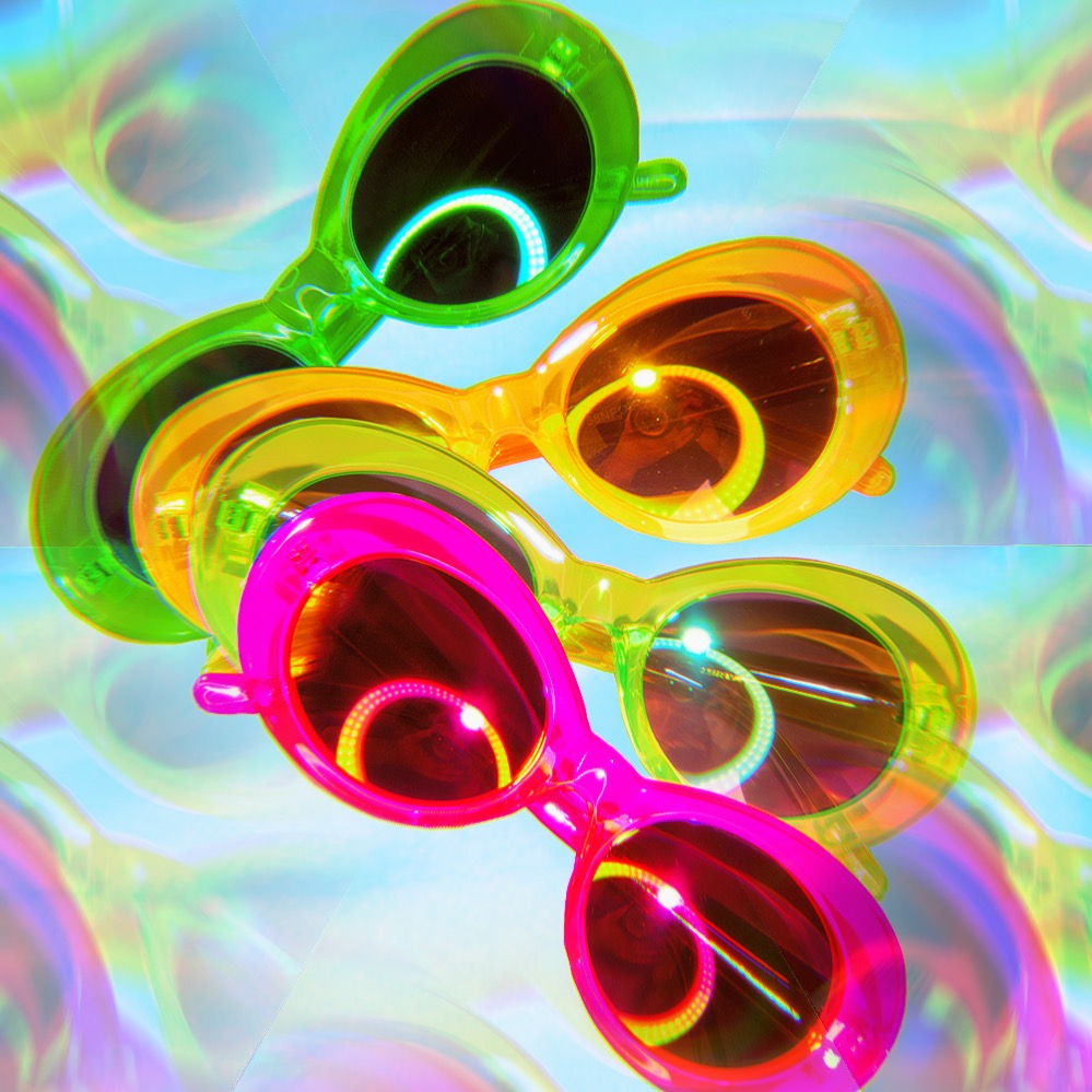 🕺🏽 & this time, we’re  gonna get funky⁣

🛍️ houseoftrillium.ca/products/funka…

#HouseofTrillium #HoTtie #90sAccessories #BlackOwnedBusiness #90sAesthetic   #OrangeSunglasses #Neon #YellowSunglasses #GreenSunglasses #PinkSunglasses #Sunglasses #NeonPink #NeonGreen #NeonOrange #NeonYellow