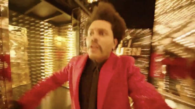 JeremyPangerl's tweet photo. Me (extreme introvert) looking for the exit at the party when my wife finally says “I guess we can get going.” https://t.co/ioE9yfPr1w