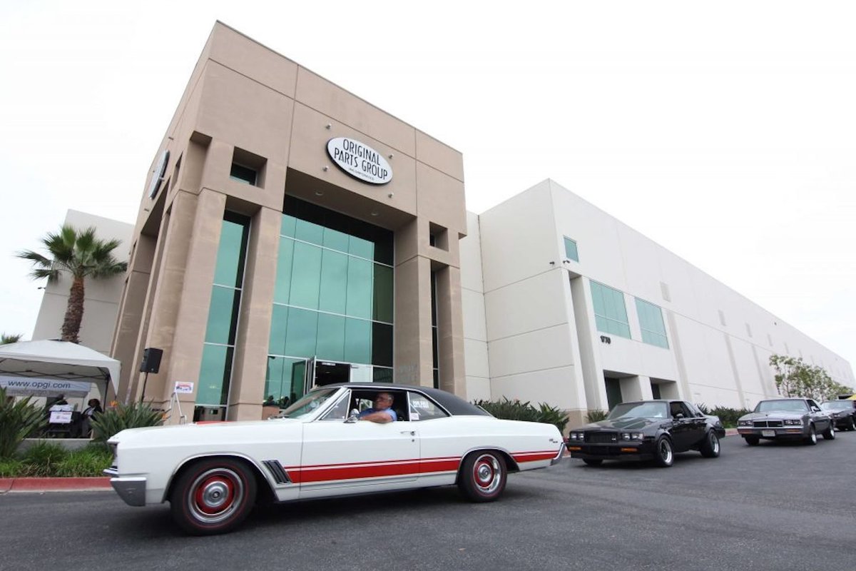 OriginalParts's tweet photo. Our customers don't just cruise over to attend our shows, they visit our showroom daily because we have what they need for their ride. Check out this Street Muscle feature on a few of those hard to come by parts. https://t.co/ZuJ22PKve2 

#opgi #streetmuscle #resotrationparts https://t.co/zh4oRxg2zT