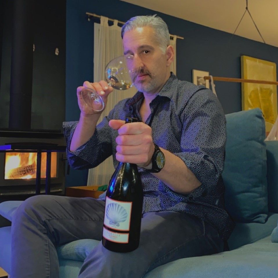 StemWineGroup's tweet photo. New Staff Pick!  Patrick, our colleague in Ottawa recommends Lamelle Chardonnay 2019 IGT Toscana, $34.99 per bottle, sold in cases of 6. Taxes and bottle deposit not included. For more information, or to place an order ☎️ 416-548-8824. https://t.co/aT5AagxdwY