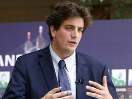 piopiochile's tweet image. Diputado Schalper espera con ansias el #PartidoFinalxTNTSports : "Me compré unas tintas nuevas para imprimir el partido de hoy" 🖨️ #ColoColoAlaB