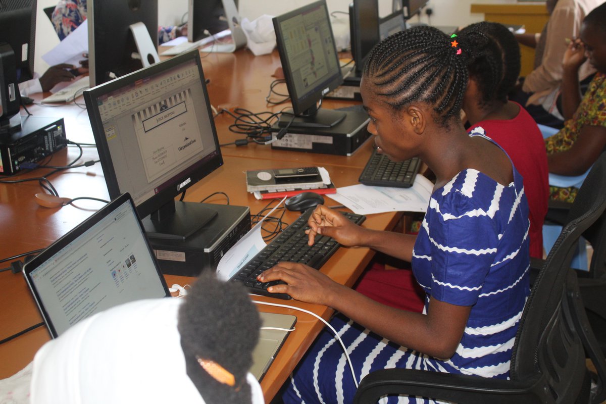tehama_academy's tweet photo. Jifunze kwa Vitendo si Nadharia. #basicComputerUse #learning #Computing https://t.co/aOYIIItdhh