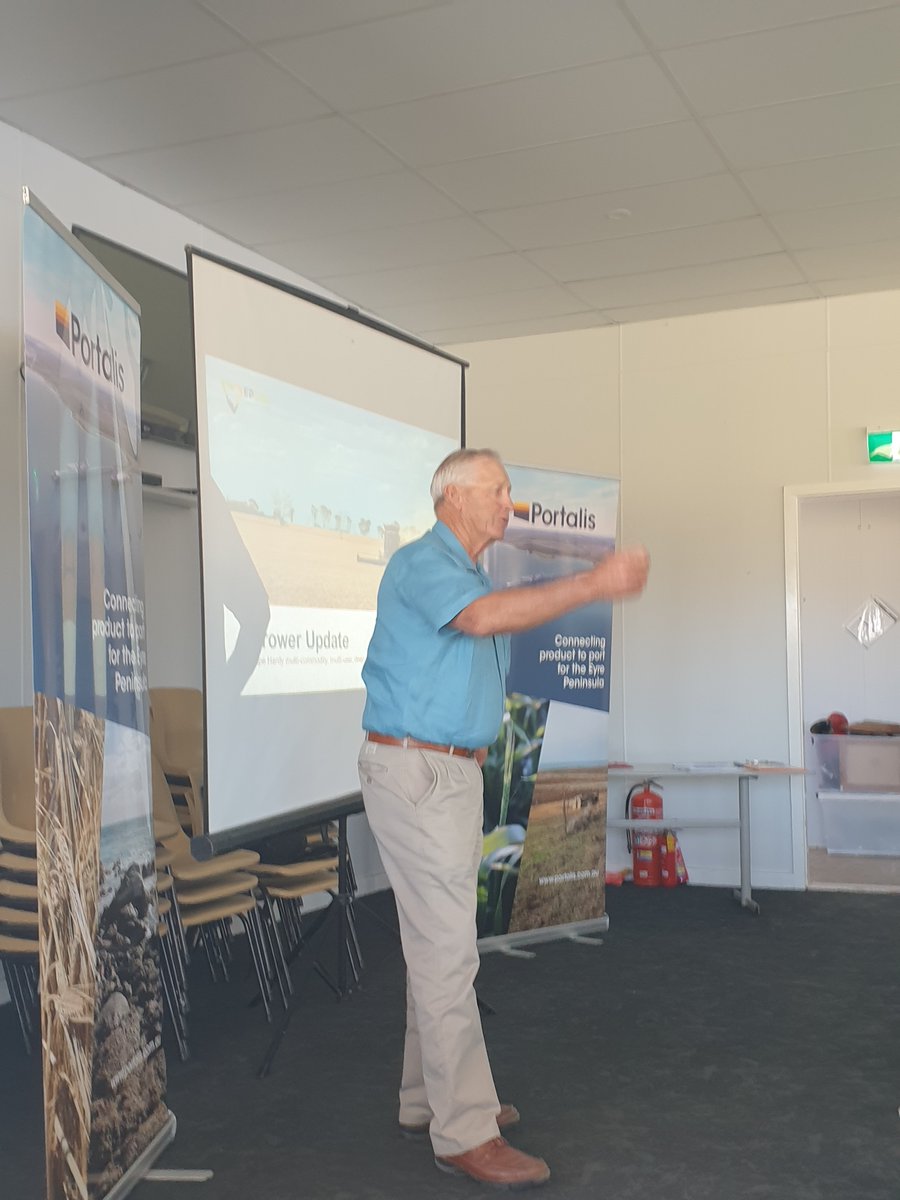 EPCBHLimited's tweet image. Board Member Len Kelsh opening our Grower Update at #poochera Wednesday. Thank you all for coming to hear about this opportunity for farmers and Eyre Peninsula. We had a great crowd. #epag 
Further meetings: 
Cleve Sports Club Thurs 18th 10am
Tumby Hotel Thurs 18th 3pm