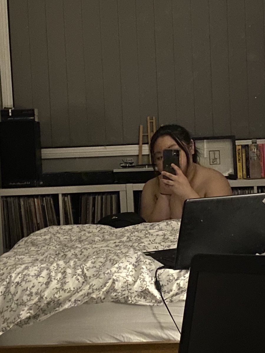 ririleebabyx's tweet photo. hi besties, just letting you know i got absolutely railed last night. 💖 i’m manifesting for you to have the same too 😌🥰 https://t.co/xzWfQtxNt3