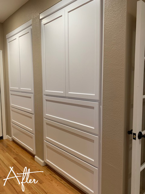 EliasWoodwork's tweet photo. Refacing goals right here! Love how our customer combined the island and dining area. Supplied painted blue and white shaker style cabinet doors, floating shelves and moldings. #transformationaltuesday #kitchendesign #manufacturing #refacing https://t.co/VdNi2Wl1tU