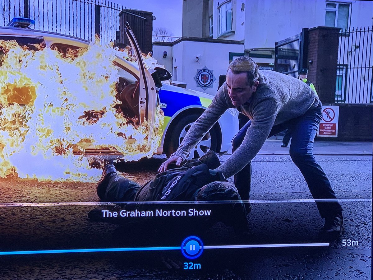 Zania @ Willow & Tea tweet media