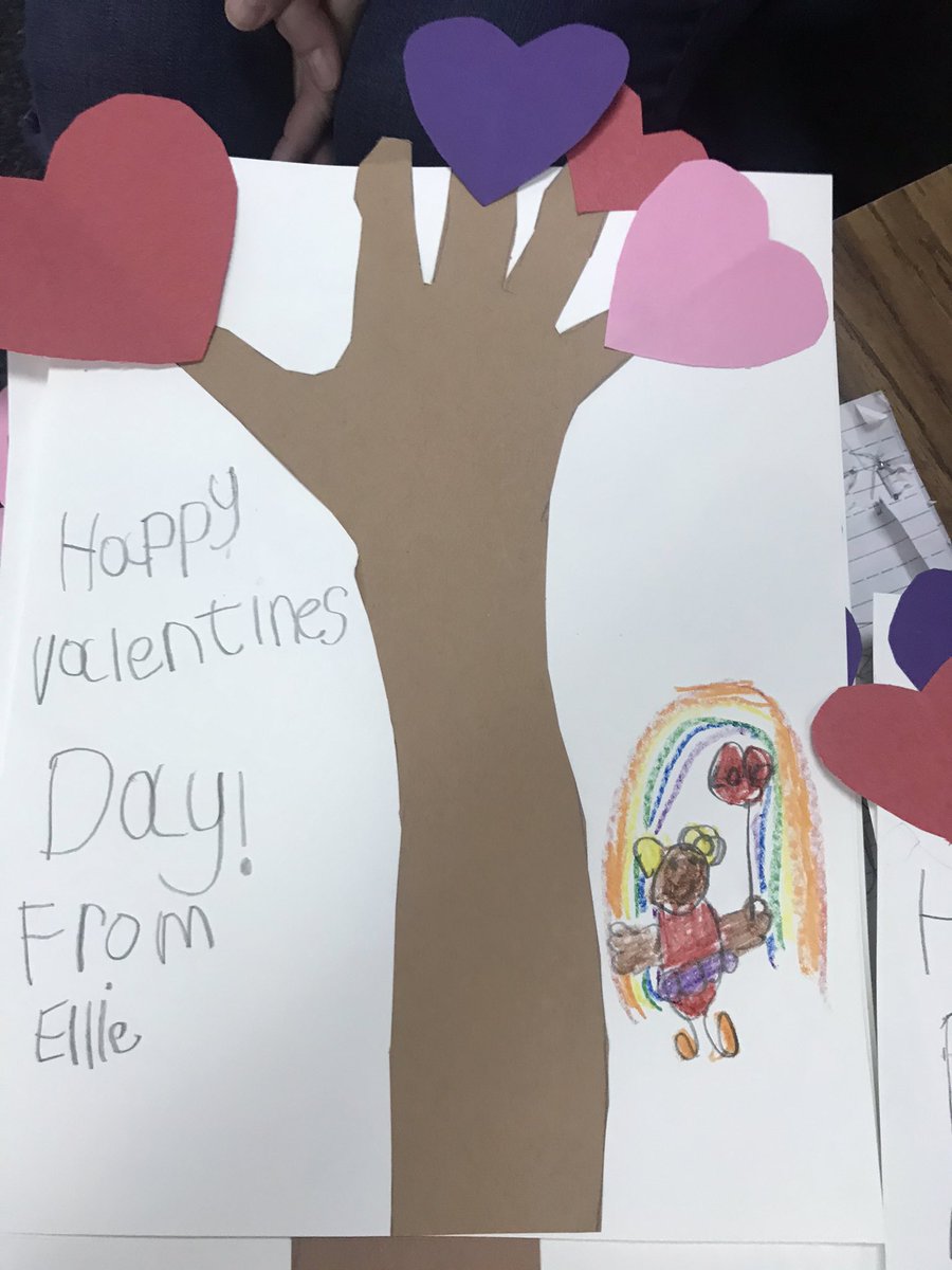 SESCheetahs's tweet photo. Mrs. Gerat’s kindergarteners made some lovely Valentine’s cards for some of our local senior citizens. Way to go, kids! #KindnessMatters https://t.co/v7rh6NLOUB