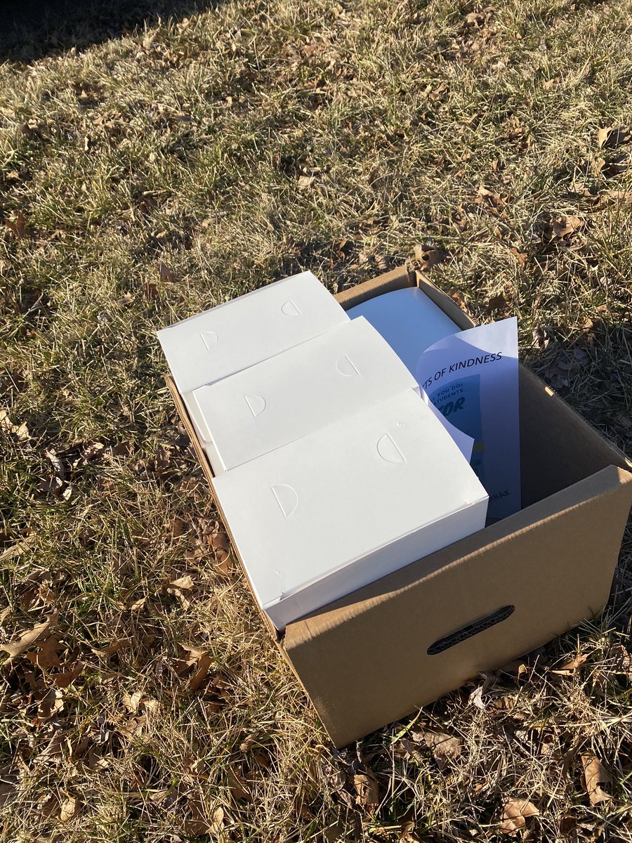 Cookies for our School board members dropped off!! #PATRIOTRAK #SMILESFORMILES