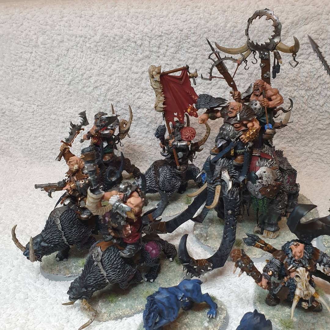 ScarbAlanMods's tweet photo. First 2021 project completed! Icewind Assault is ready to roll - nobody told them not to play with their food. #newyearnewarmy2021 #PaintingWarhammer #ageofsigmar @WarComTeam https://t.co/aRyeqEPbkY