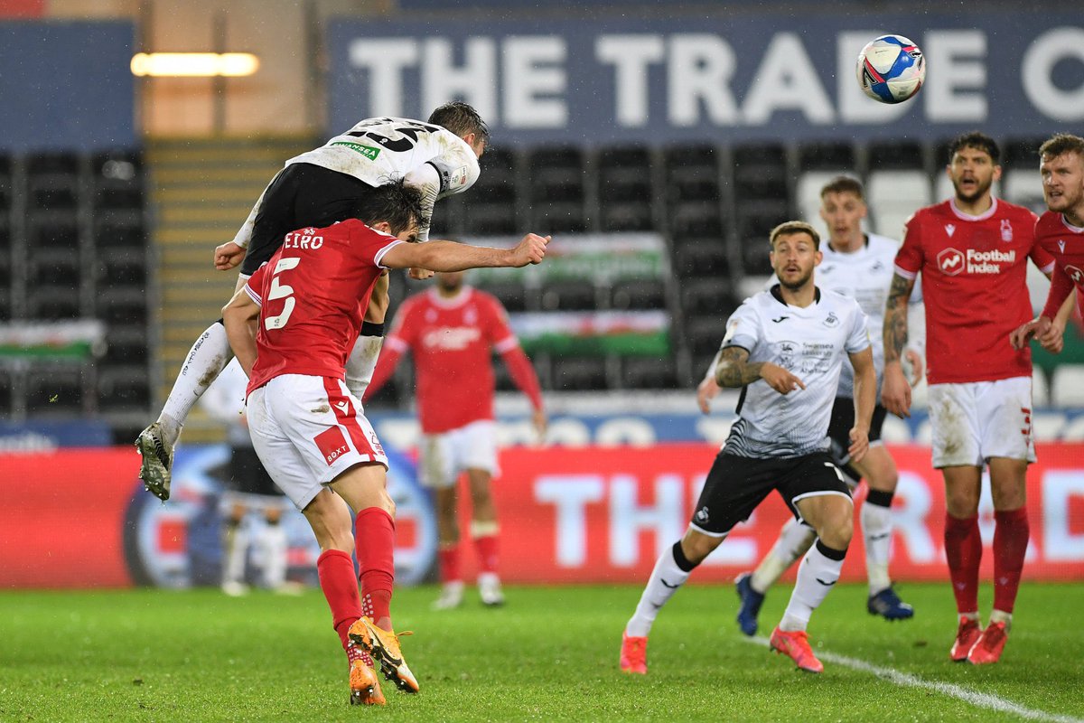 itsSamAce's tweet image. @ConnorRobs loves a back post header against forest ⚽️💥 #swans #SWAvFOR