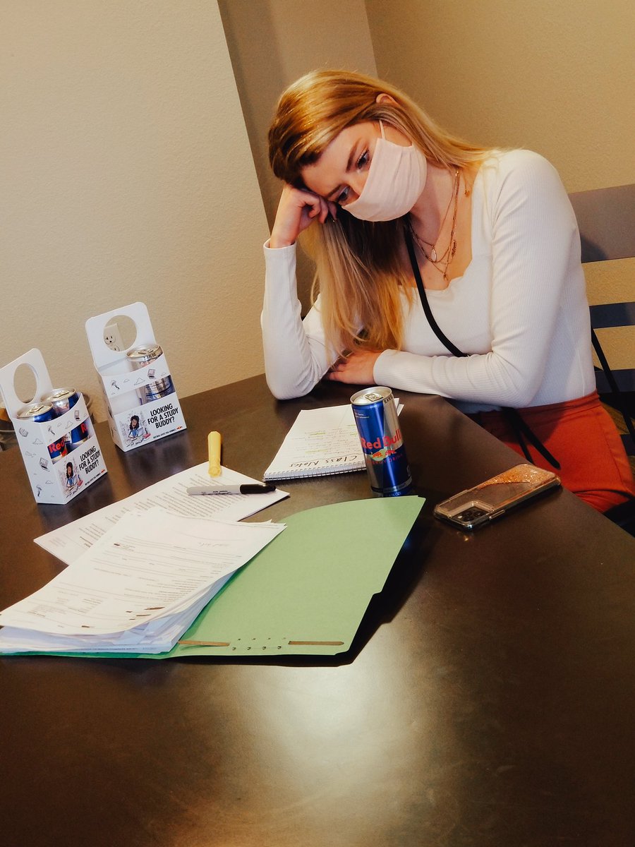 DenverVista's tweet photo. We’ve got some Red Bull to help you power through those Midterm assignments! We’ll be coming by today to leave some for you outside of your door. Don’t forget that you can now make a reservation for the business center at any time now! Good luck!!! 👍🏼 https://t.co/uqVXclg8H4